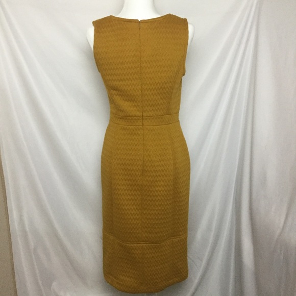 Tabitha Hourglass Dress - Picture 3 of 5